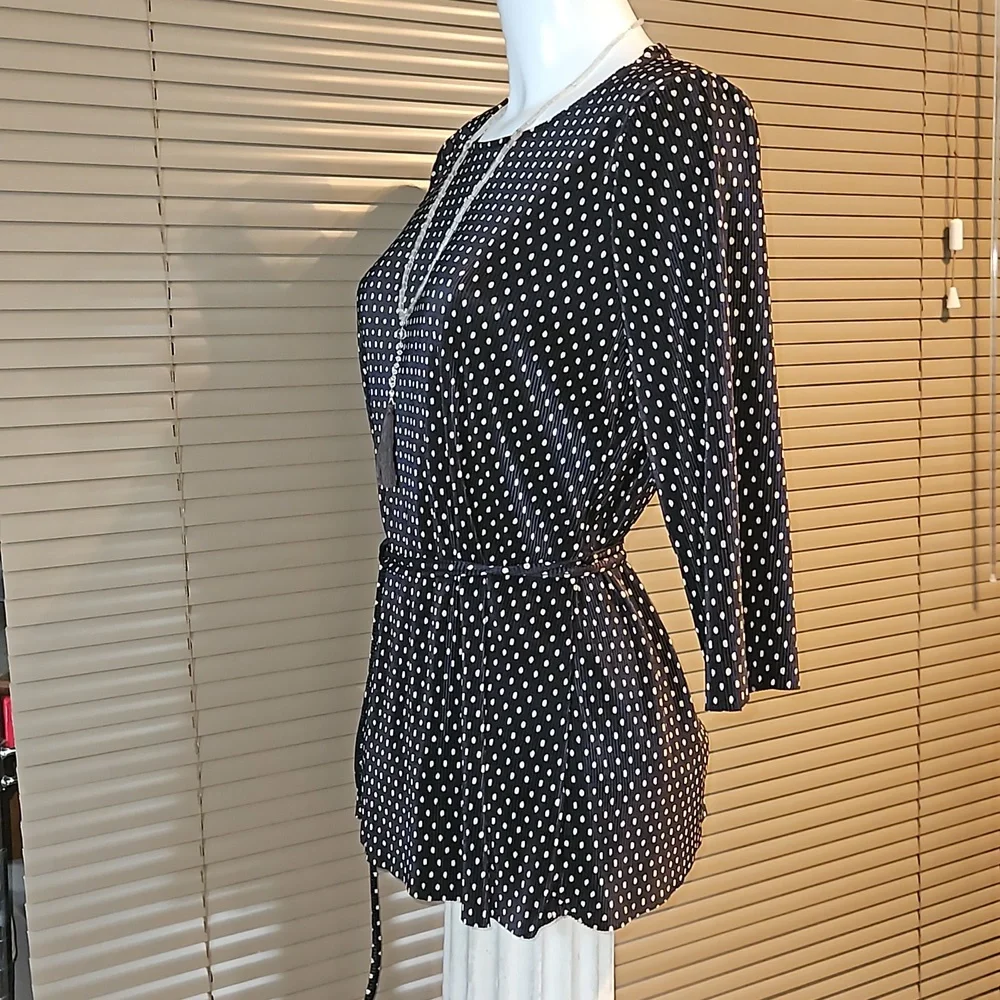 Flattering stretch chiffon type office top polka dot blouse will fit UK 12-14-16 - Picture 7 of 15
